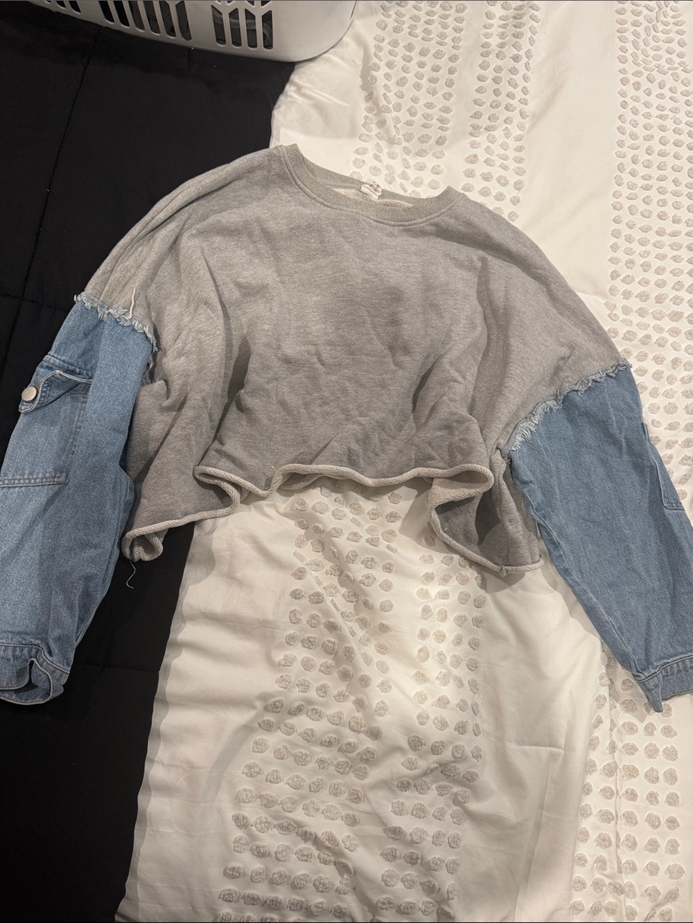 Vici Gray & Light Blue Mixed-Media Crop Top